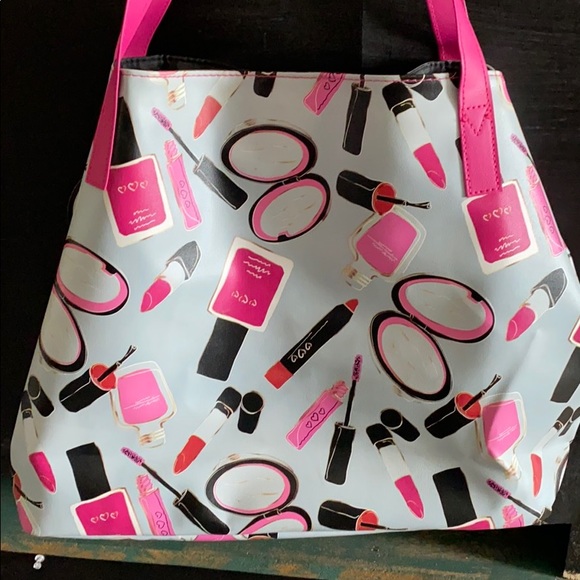 ๐ธ MAKEUP TOTE ๐ธ - Picture 2 of 11